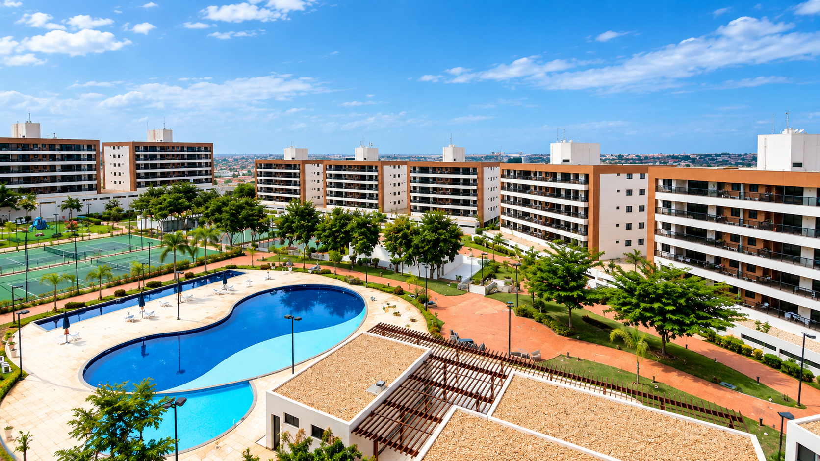 Câmara — Quadras de ténis e áreas comuns